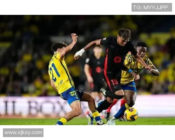 足球巨星转会风云：球员互指合同变动引发转会市场震荡